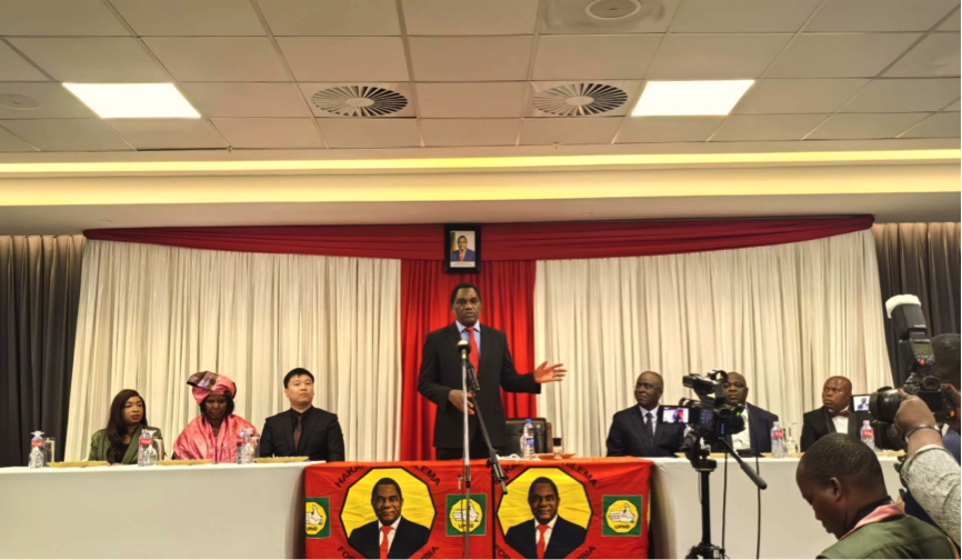 太阳成集团tyc539官网总裁助理王治伟受邀 出席赞比亚总统晚宴